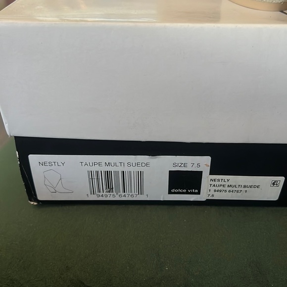 Dolce Vita Nestly boots size 7.5. NIB - Picture 2 of 4